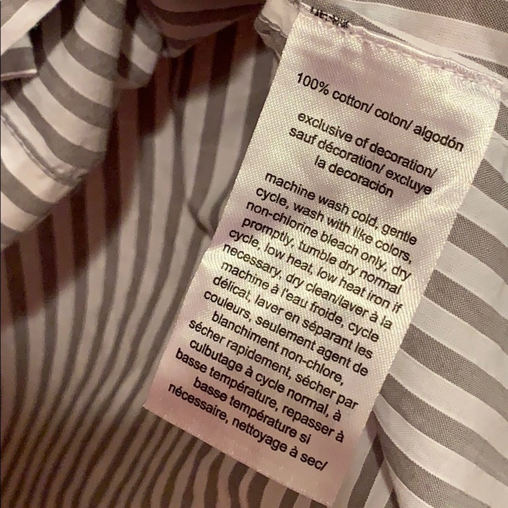 Tommy Hilfiger Large striped women’s button down - Picture 5 of 8